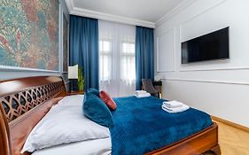 Trzy Gracje - Monte Cassino by OneApartments